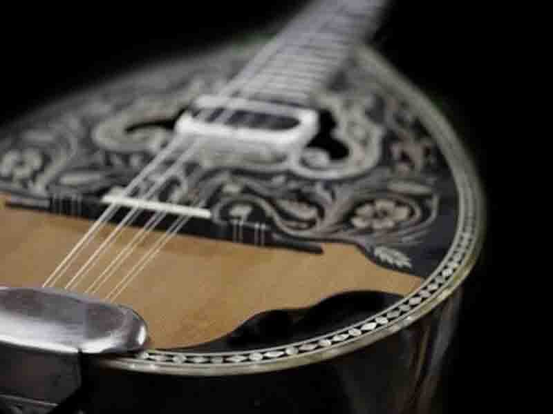 Mousikes Epiloges Best Music Shop in Peraia Romanou 3